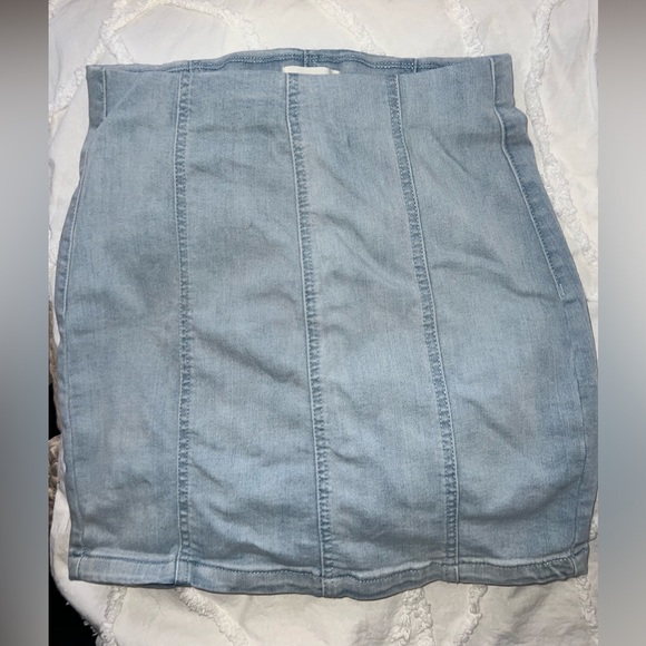 Lightly worn denim skirt - Picture 1 of 4